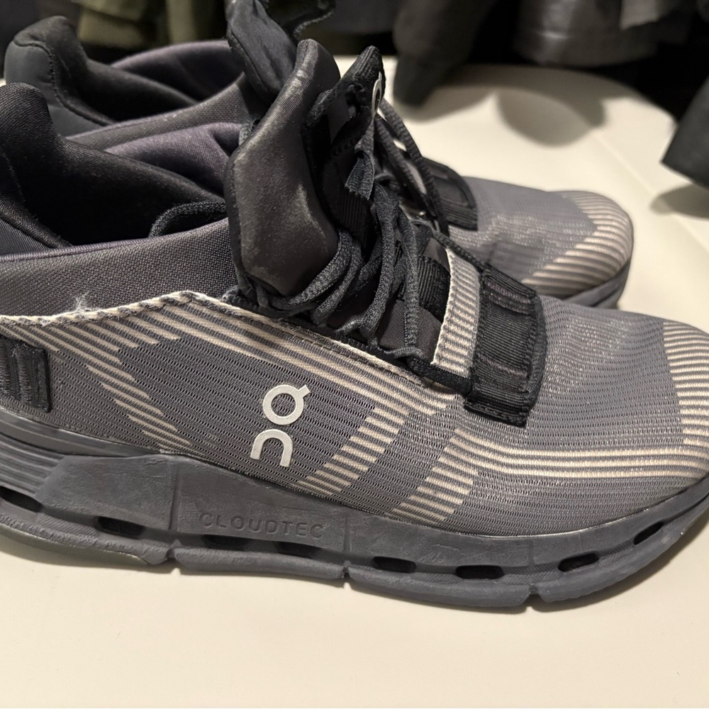 On Running Women’s Black and Gray Sneakers